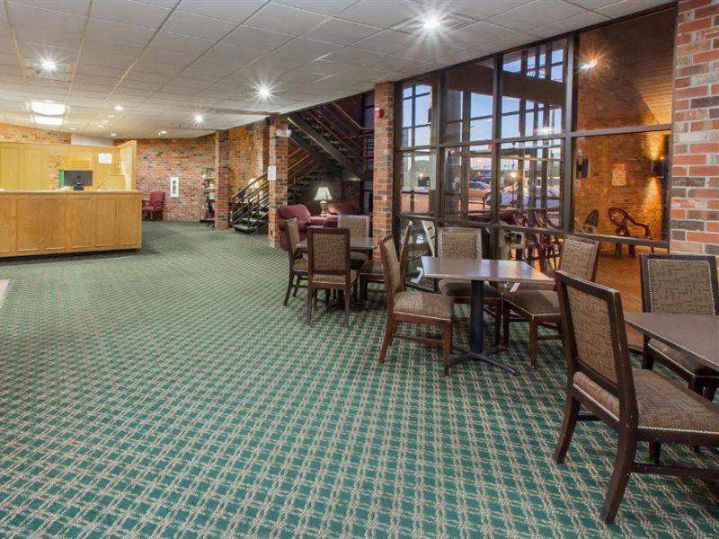 Clarion Pointe Bloomington-Normal Near I-55 And University Экстерьер фото