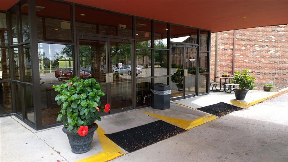 Clarion Pointe Bloomington-Normal Near I-55 And University Экстерьер фото