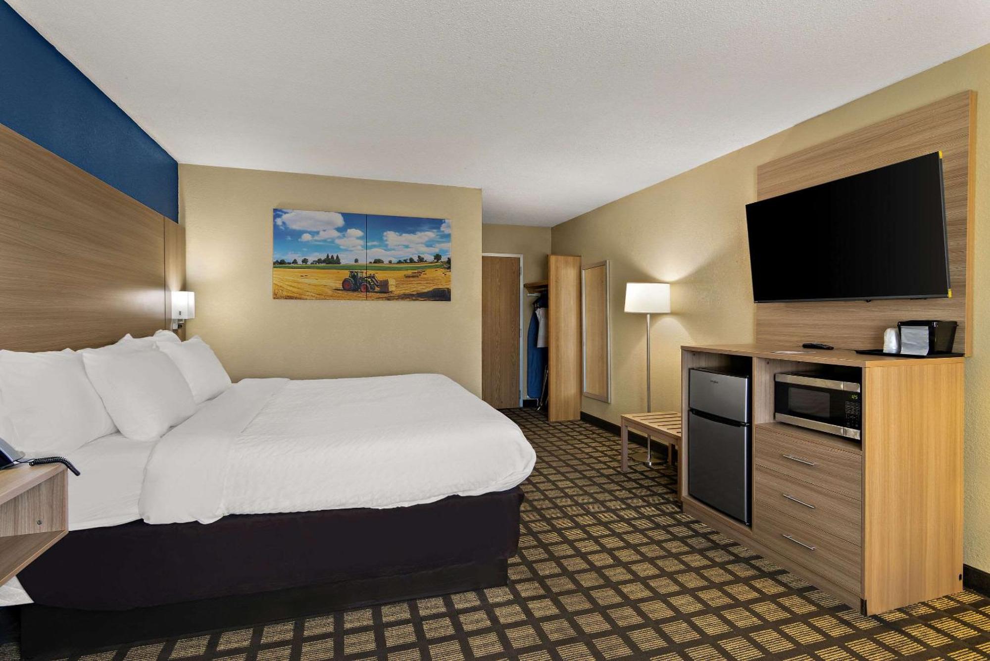 Clarion Pointe Bloomington-Normal Near I-55 And University Экстерьер фото