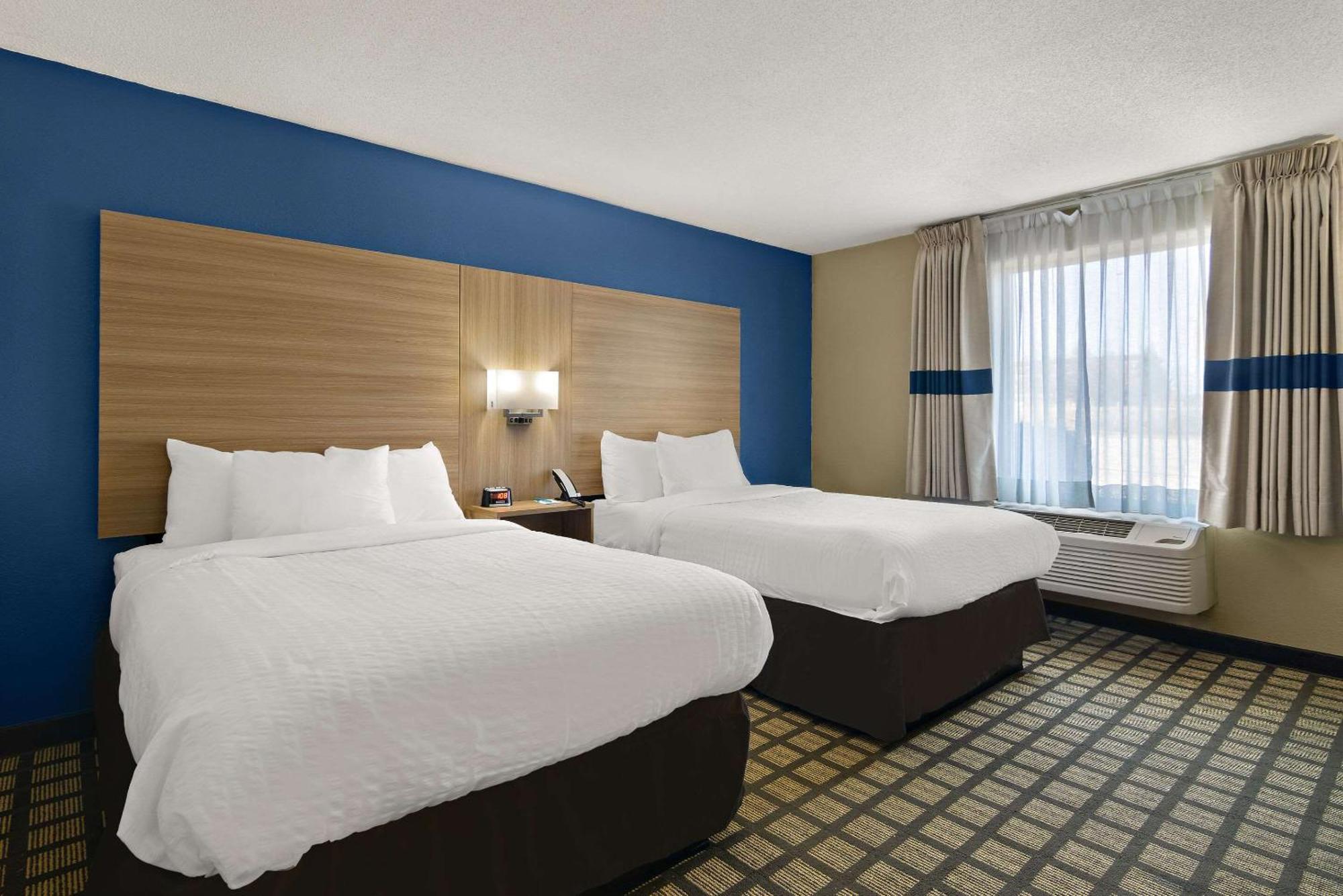Clarion Pointe Bloomington-Normal Near I-55 And University Экстерьер фото