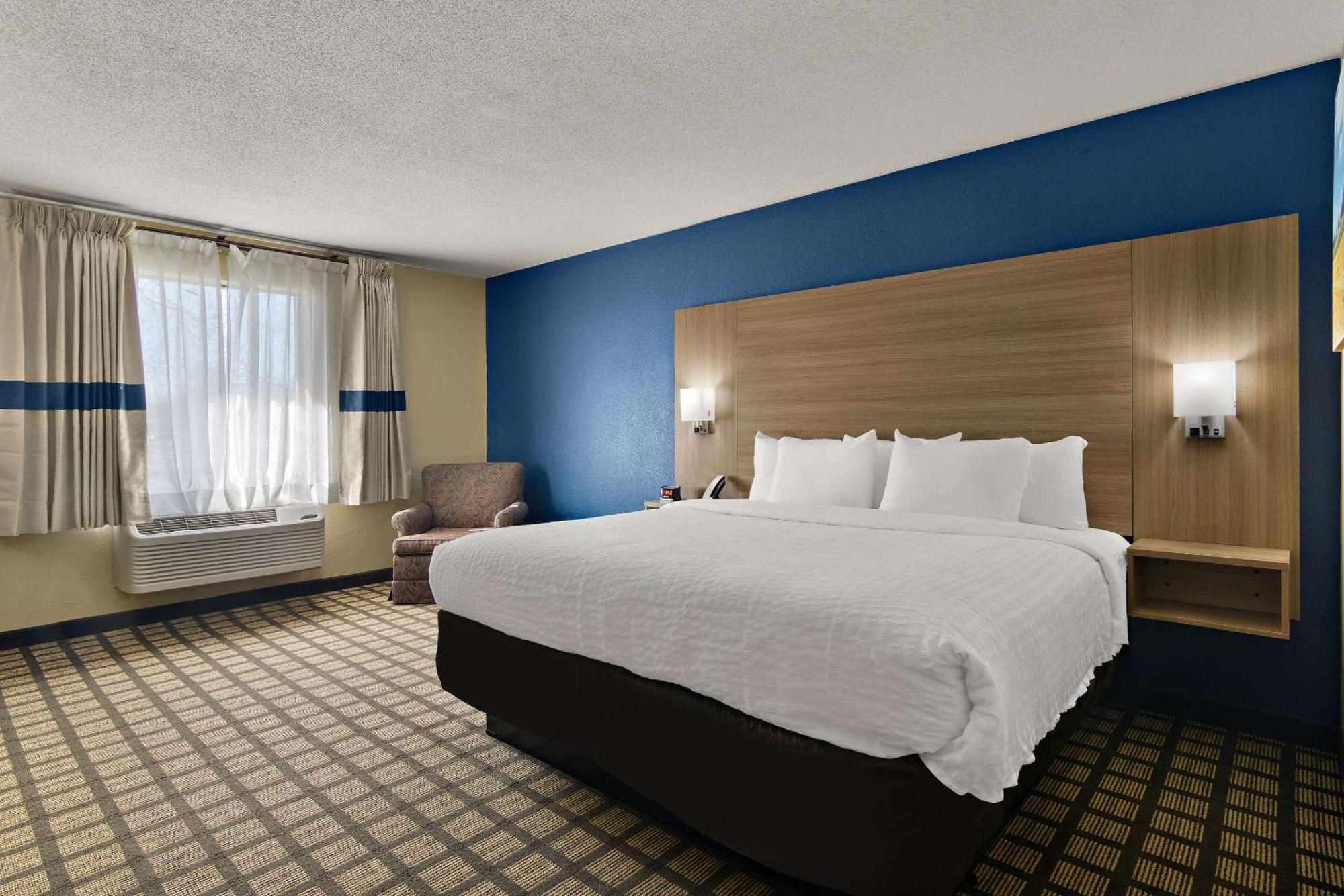 Clarion Pointe Bloomington-Normal Near I-55 And University Экстерьер фото