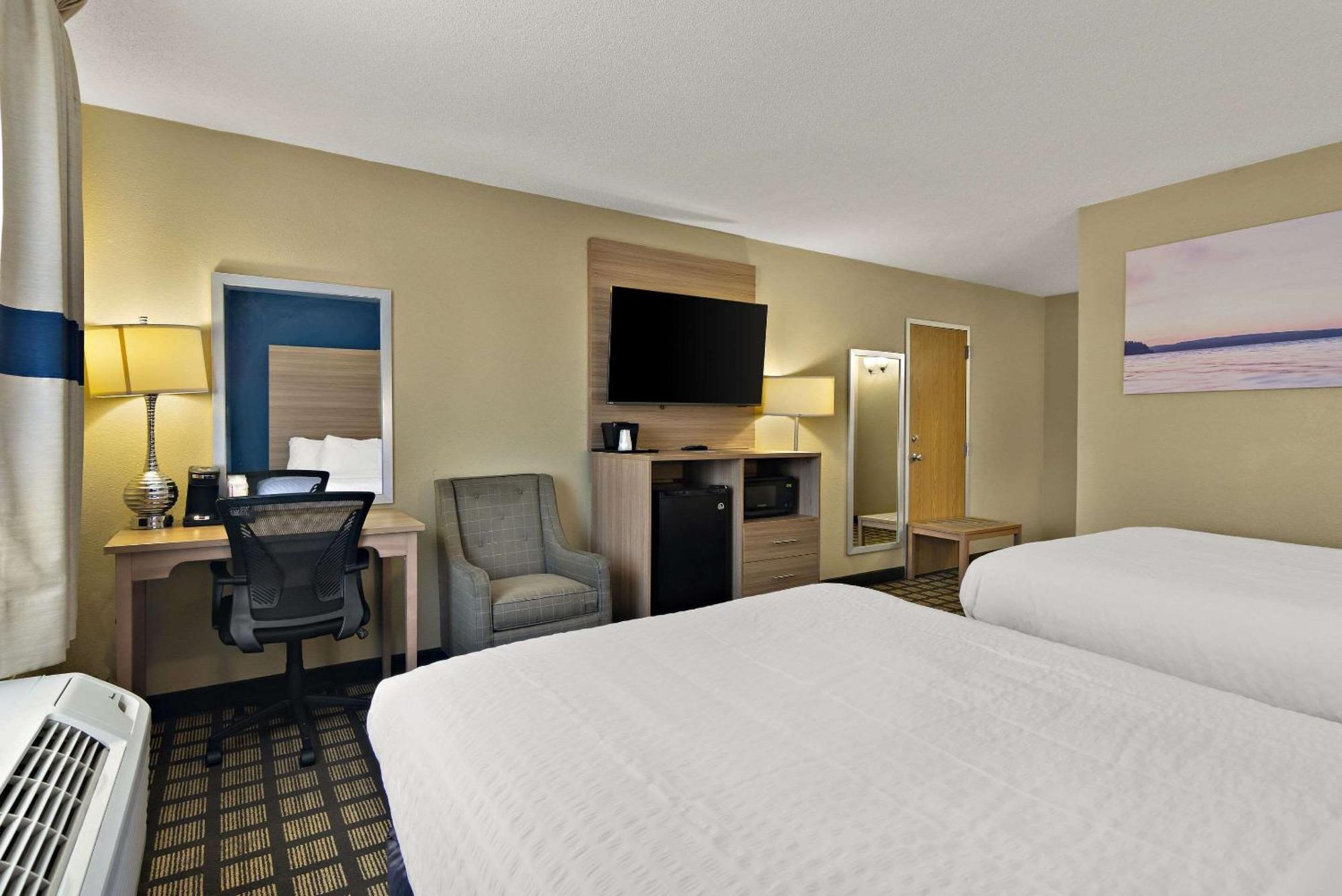 Clarion Pointe Bloomington-Normal Near I-55 And University Экстерьер фото