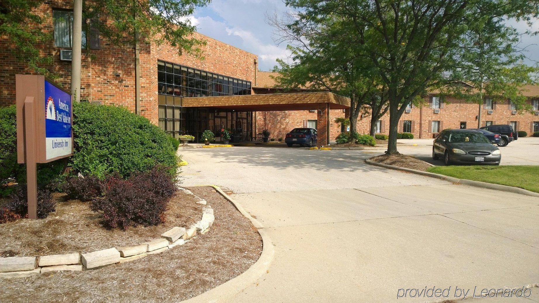 Clarion Pointe Bloomington-Normal Near I-55 And University Экстерьер фото