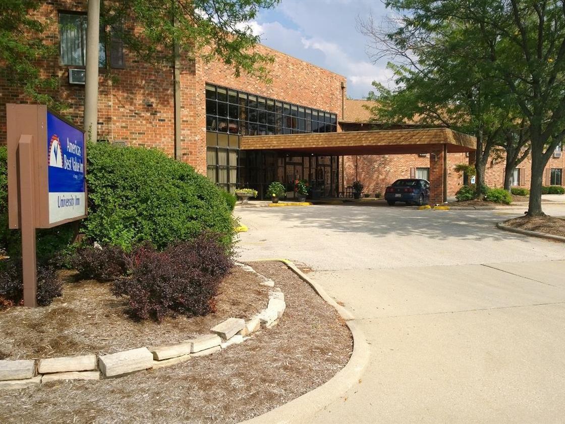 Clarion Pointe Bloomington-Normal Near I-55 And University Экстерьер фото